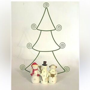 Hallmark Vintage Christmas Card Holder Festive Snowman Trio with Green Wire Tree